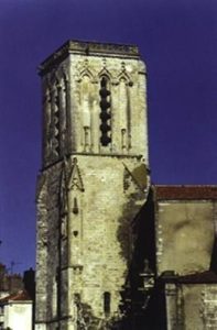 Église St-Sauveur, clocher (17)