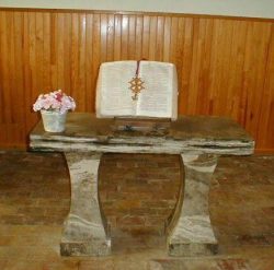 Table de Communion du temple de Saint-Jean-de-Maruejols (Gard)