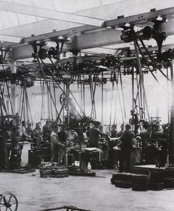 Atelier de montage de pièces de moteur Peugeot, Audincourt