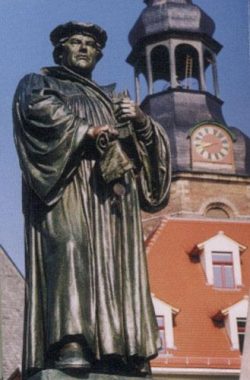 Statue Martin Luthers in Eisleben