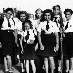 Scoutisme féminin, un clan d’éclaireuses unionistes