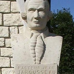 Monument à la mémoire du pasteur du Désert Jean Jarousseau (1729-1819).