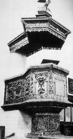 Chaire du XVIIe siècle, temple de Cluj (Transylvanie)