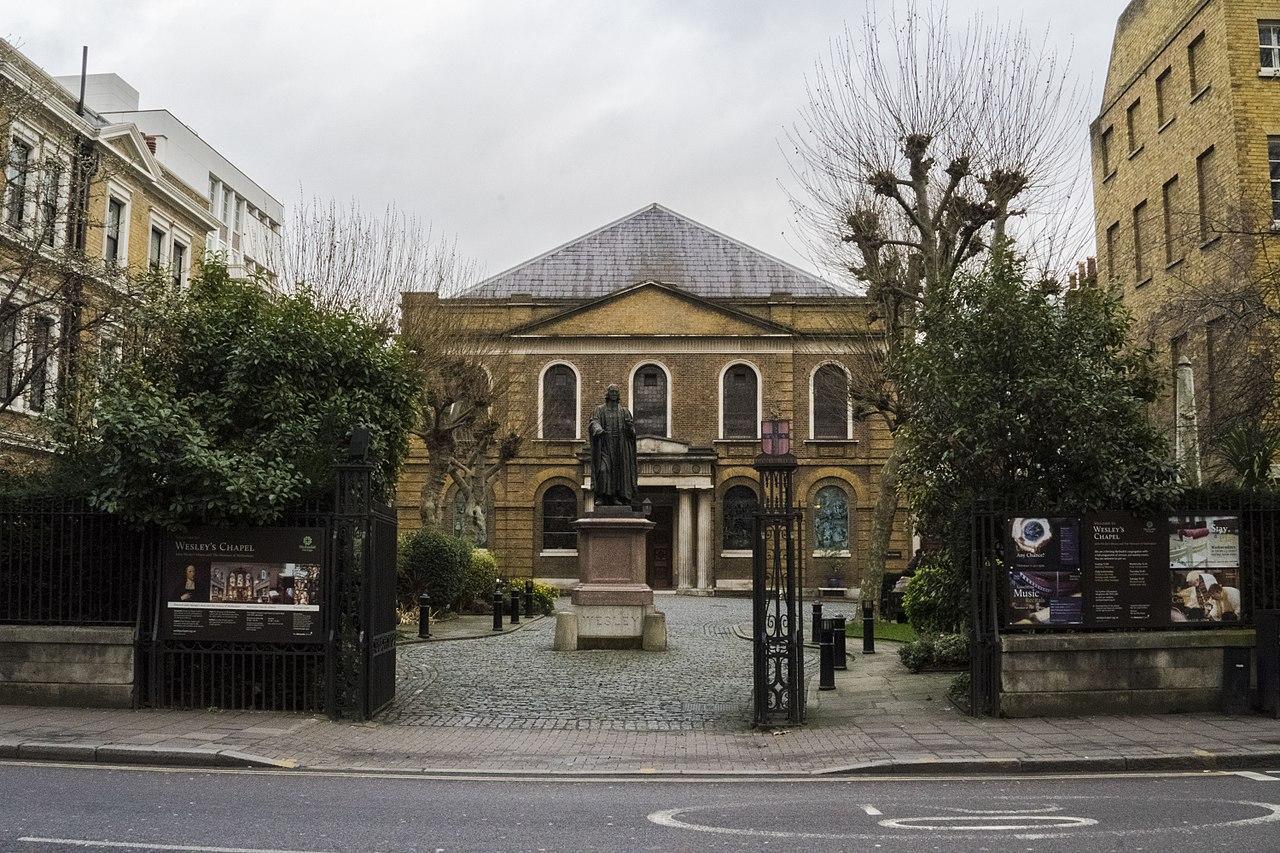 Portes d'entrée de la Chapelle Wesley à Londres (City Road Chapel)